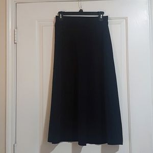 Black midi skirt